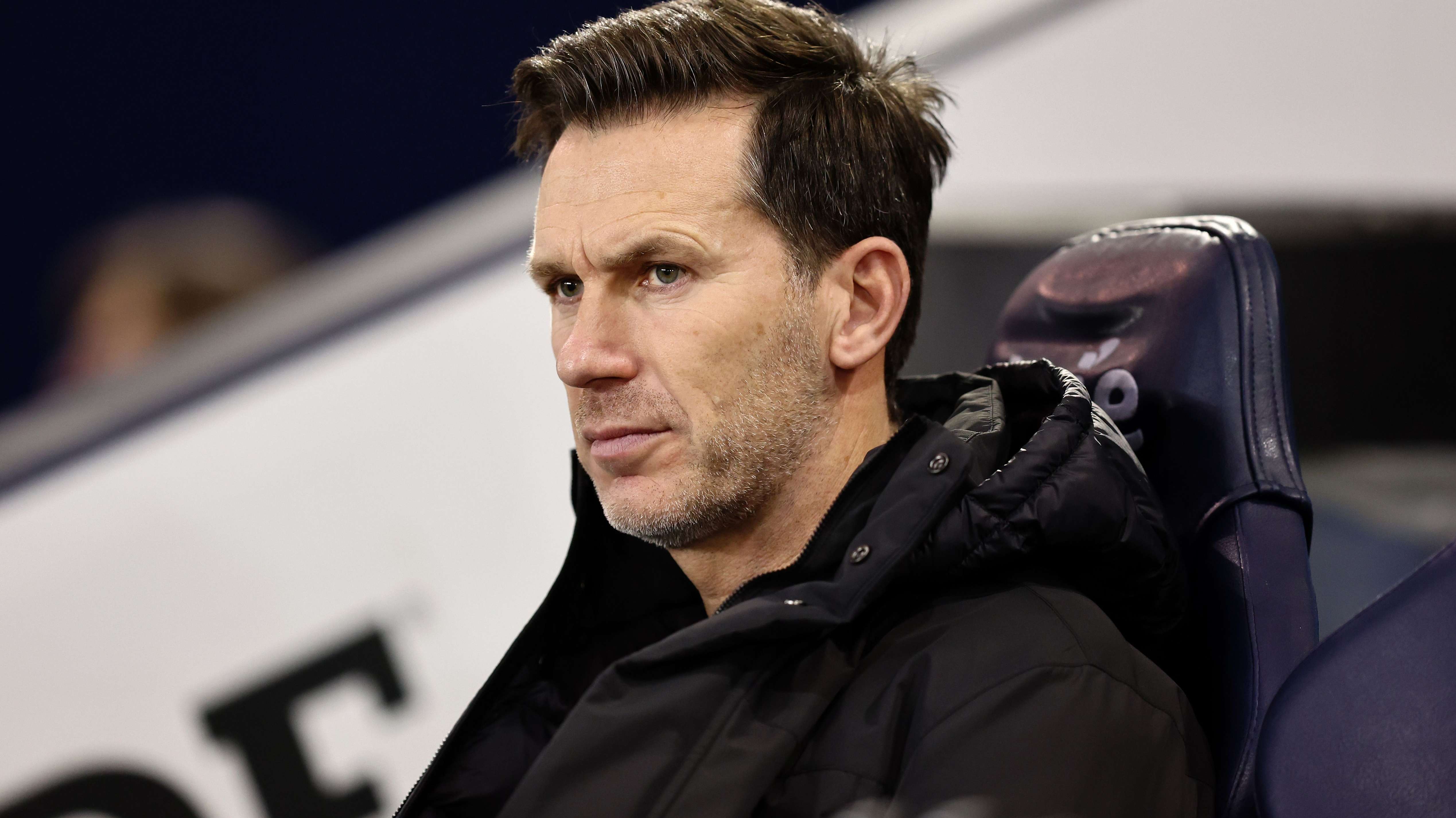 越的自我犧 越的自我犧